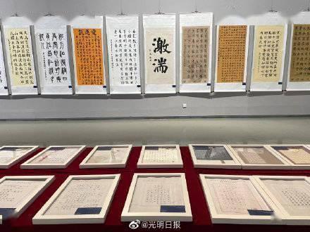 参赛佳丽如何在比赛中建立良好的人际关系,拓展人脉?